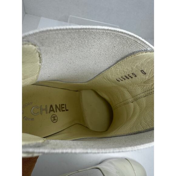 Chanel Ecru Patent Calfskin Cap Toe Ankle EU 38 Classic CC Logo Designer Booties - Picture 7 of 10